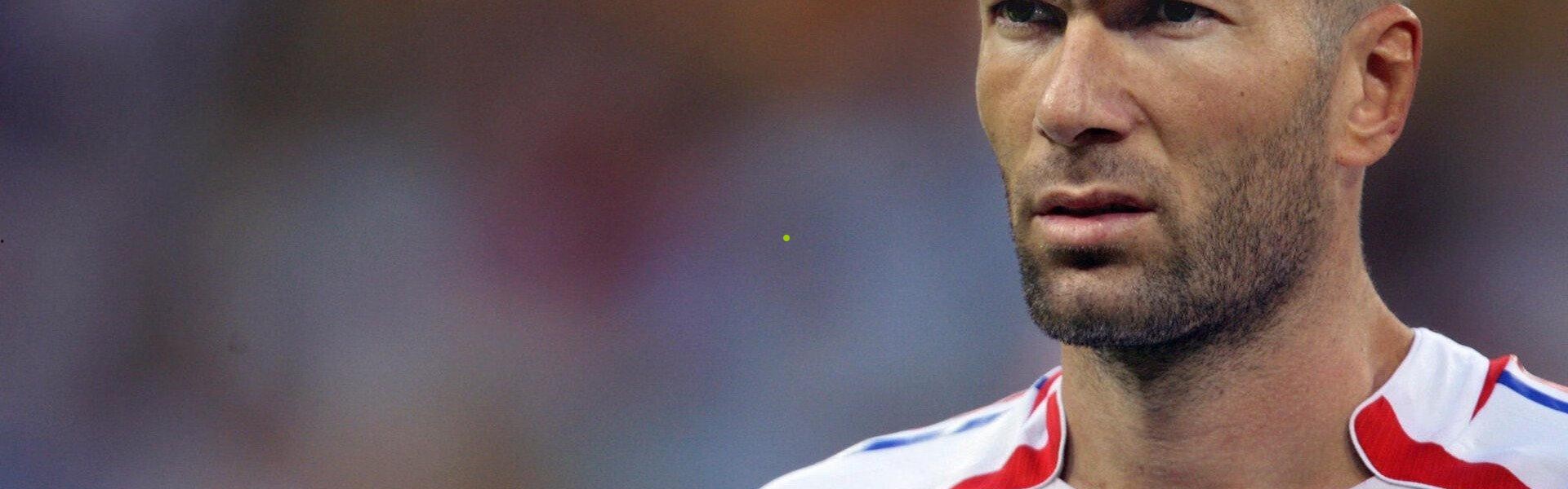 【爱游戏APP】中国足协2021年首期A、B级教练员认证名单揭晓，李玮锋郑智携手入围