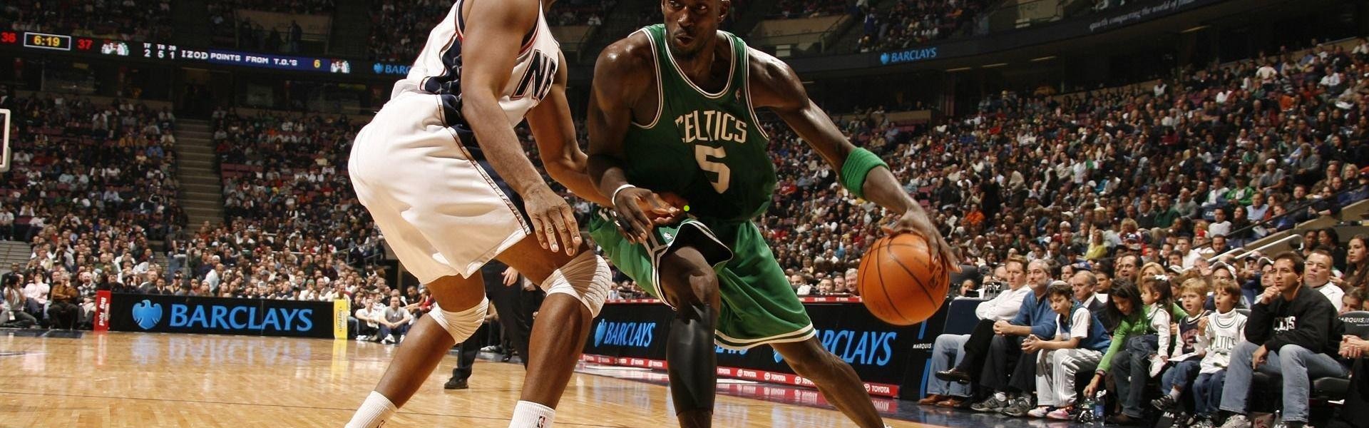 爱游戏APP_埃尔切3-0完胜吉罗纳，福特与费巴斯双星闪耀，马丁内斯-巴莱罗战术制导引领胜利