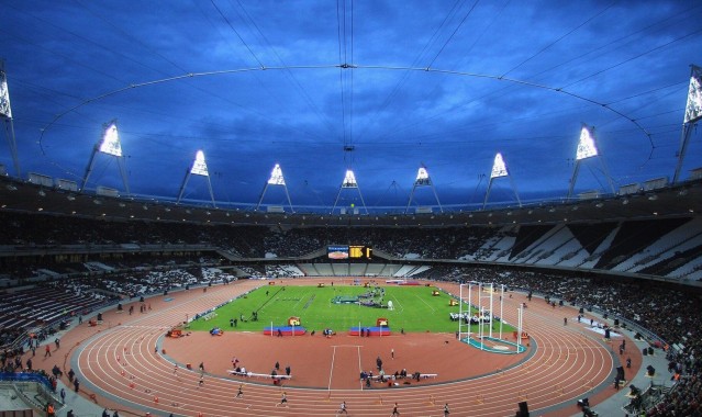 【爱游戏下载爱游戏】谢泼德帅气双球定胜负，赛场绝技点燃球迷激情