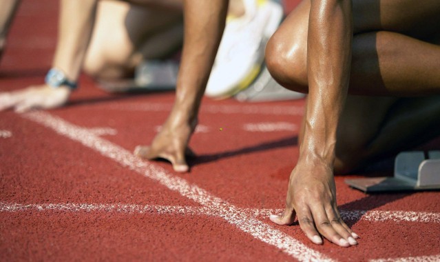 AYX SPORTS|里夫斯深度解析，勒布朗·詹姆斯的超凡篮球智商与传球艺术铸就历史传奇