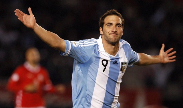 爱游戏中国-热刺在西蒙斯转会竞争中占据先机，费尔明离队前景明朗化