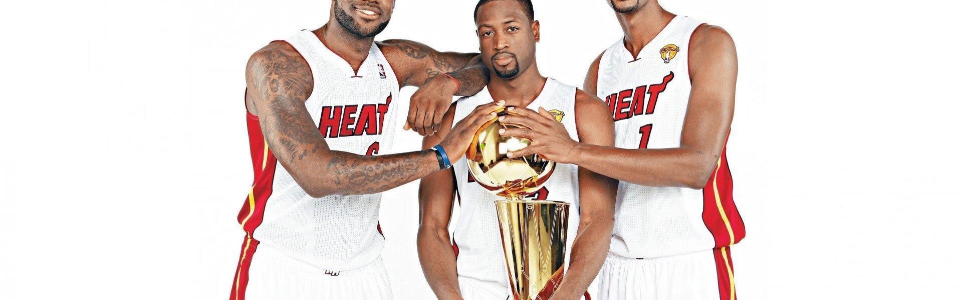 爱游戏官方网站|足球传奇罗纳尔多与网球天才阿尔卡拉斯跨界交锋 赠签名巴西战袍缔结体坛佳话