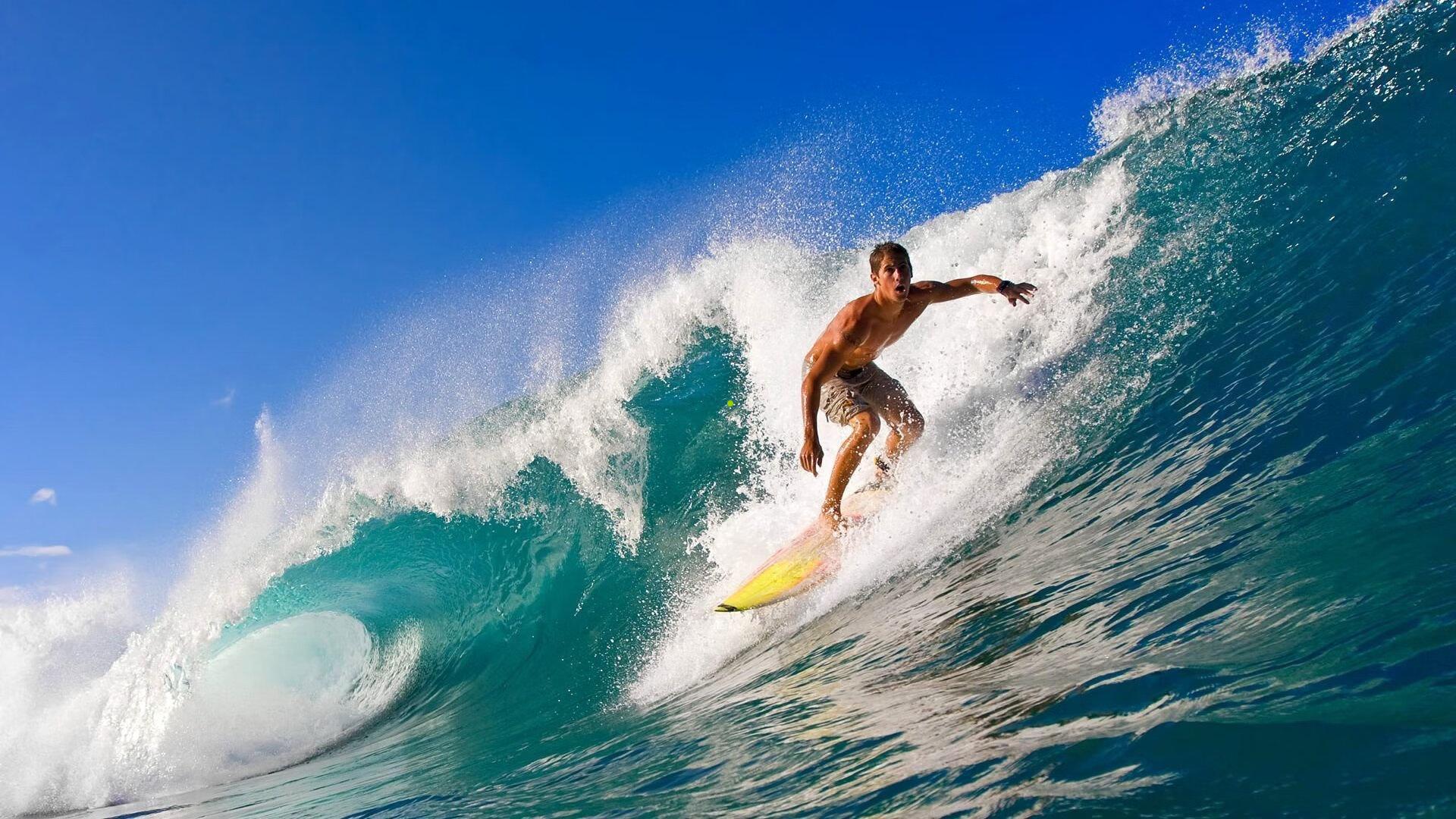 执哨亦如剑,马宁的信念征途,在世界杯的雪线之上