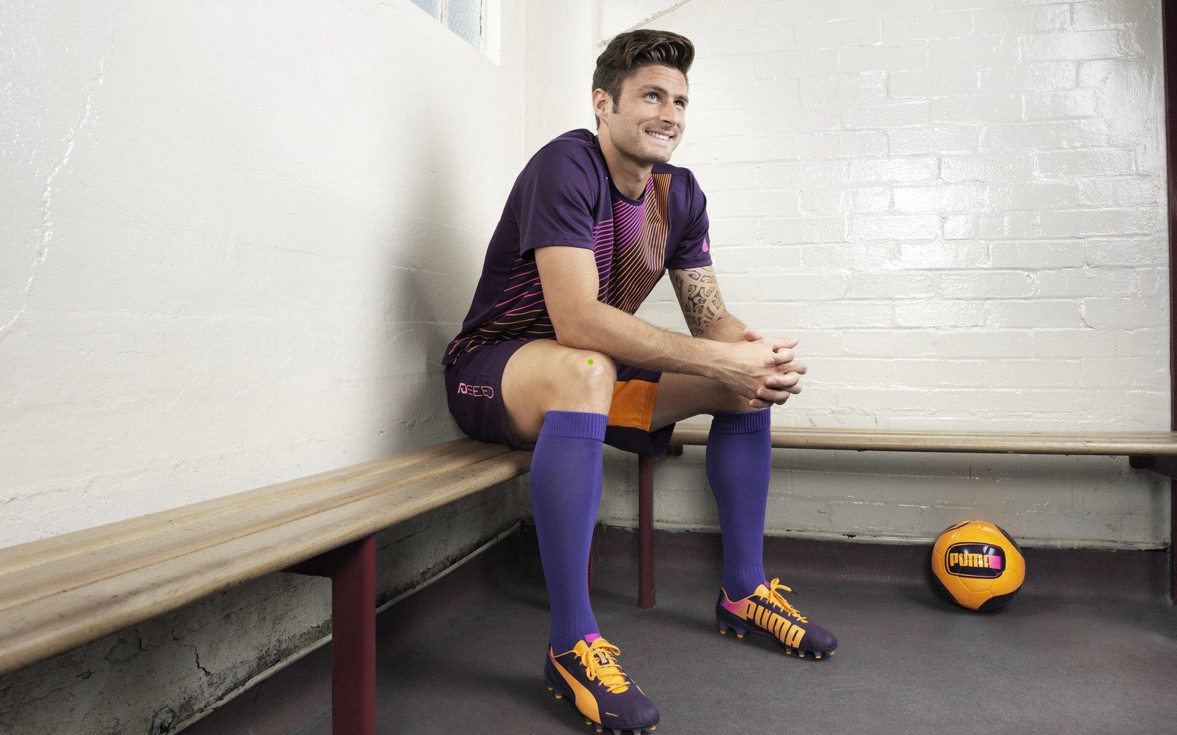 勒沃库森欧冠名单掀革新风暴 巴斯克斯领衔十三新援重塑战阵